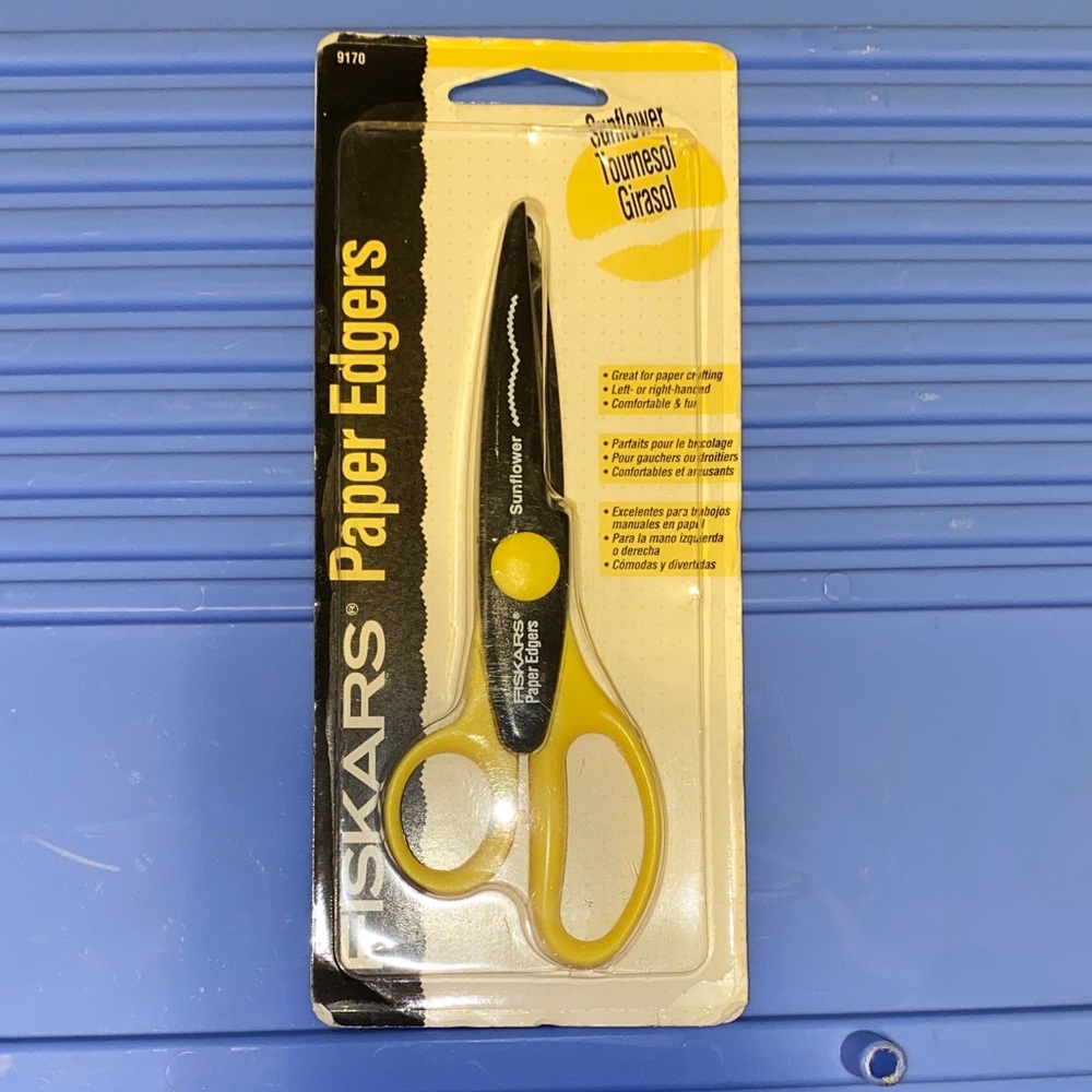 Fiskars Sunflower Paper Edgers - Yellow